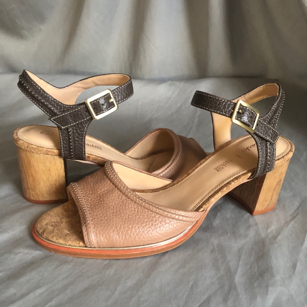 Clarks Ellis Clara Nude Leather Sandals